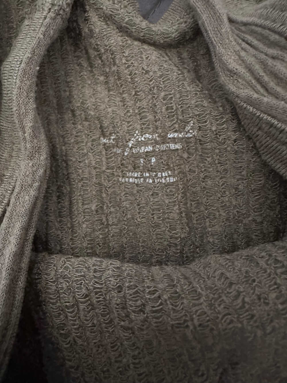 Urban Outfitters Ribbed V-Neck Tank in Pale Olive - Picture 2 of 3